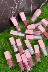 How to Make Your Lip Gloss Last All Day💋